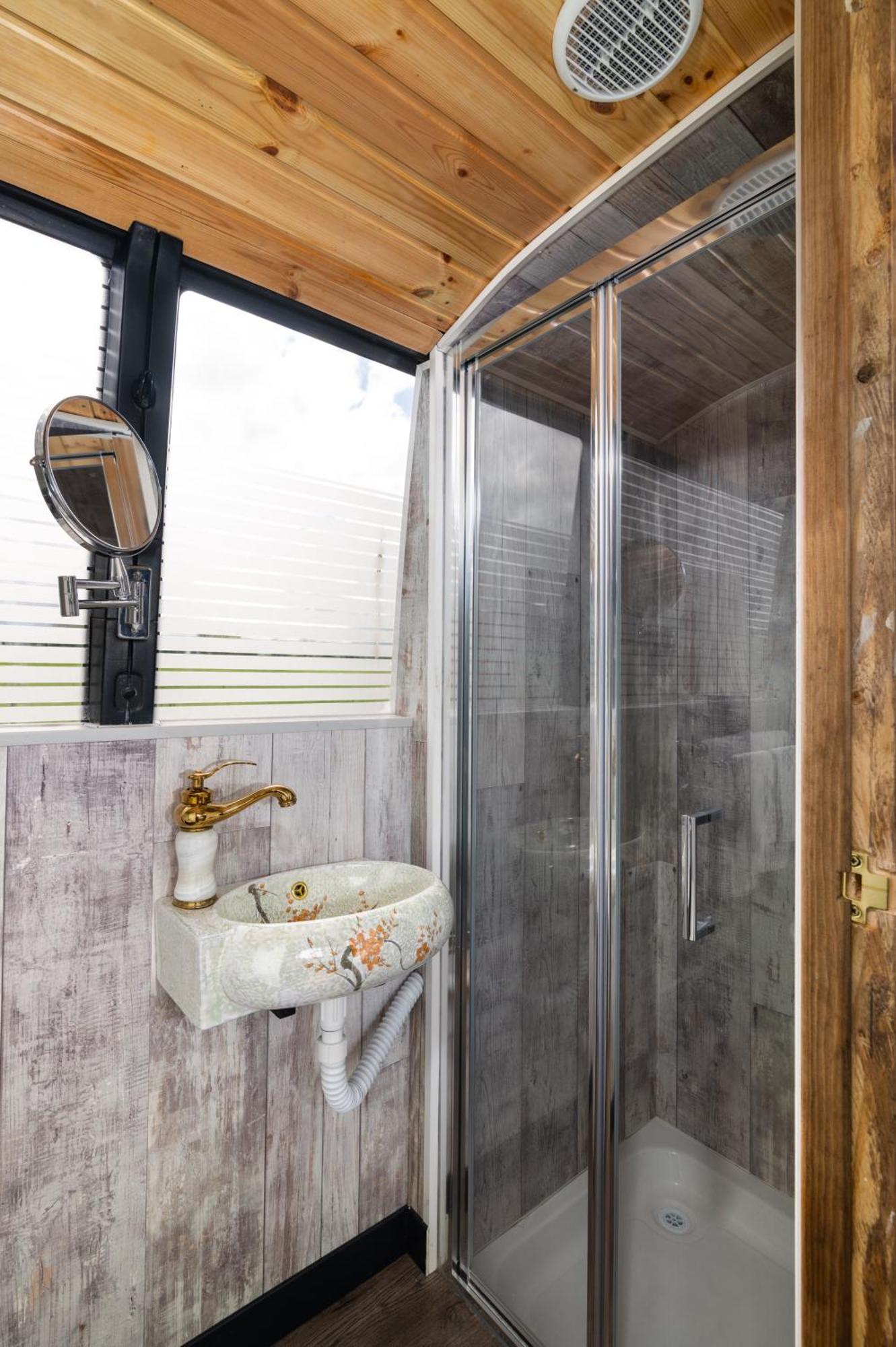 Glasson Glamping Farm Άθλον Εξωτερικό φωτογραφία